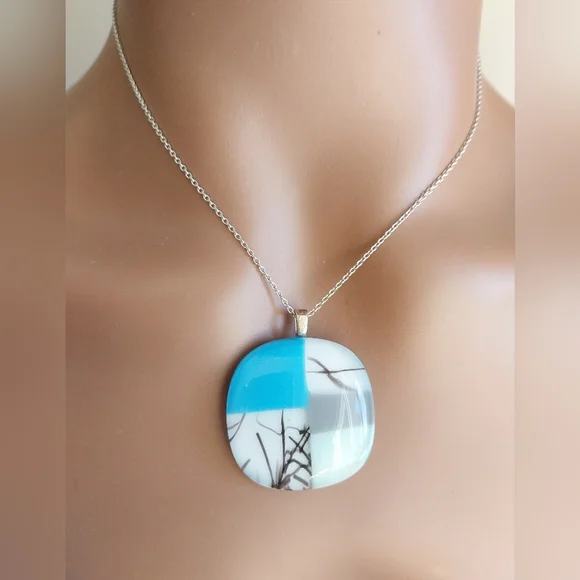 Blue&White Pendant Sterling Silver Necklace - Picture 4 of 15